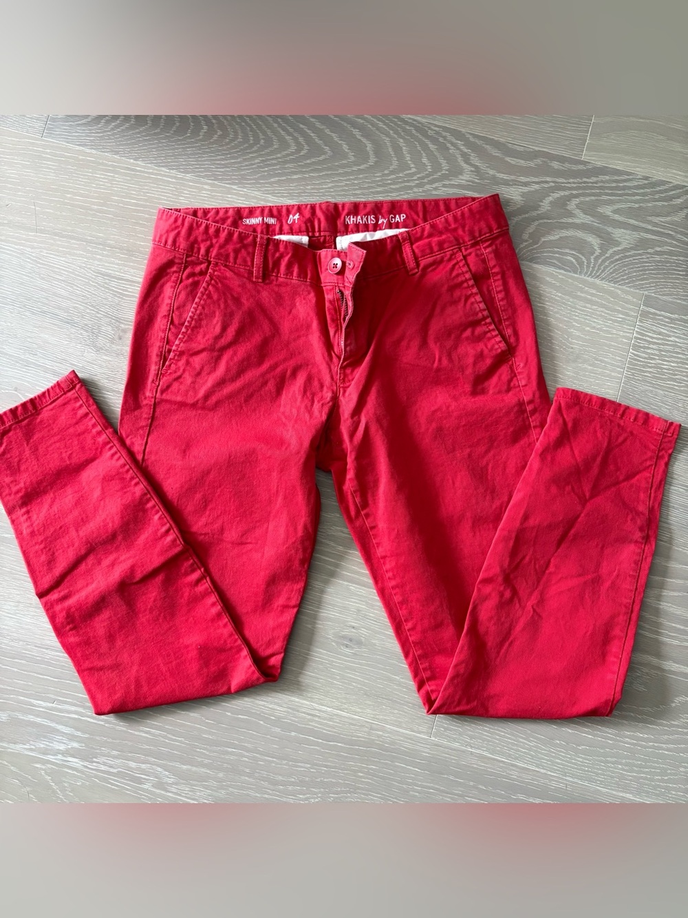GAP Red Skinny Mini Khakis Slim Pants in Tomato Red